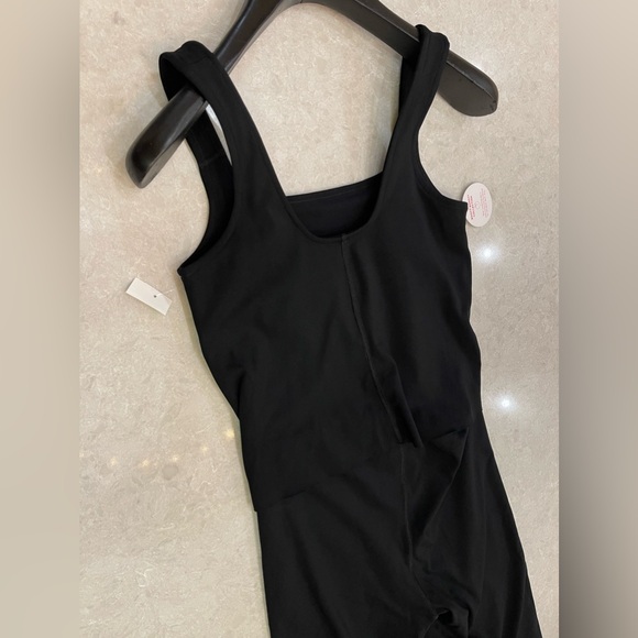 New SPANX Booty Boost Jumpsuit In Black Size XS - Picture 14 of 16